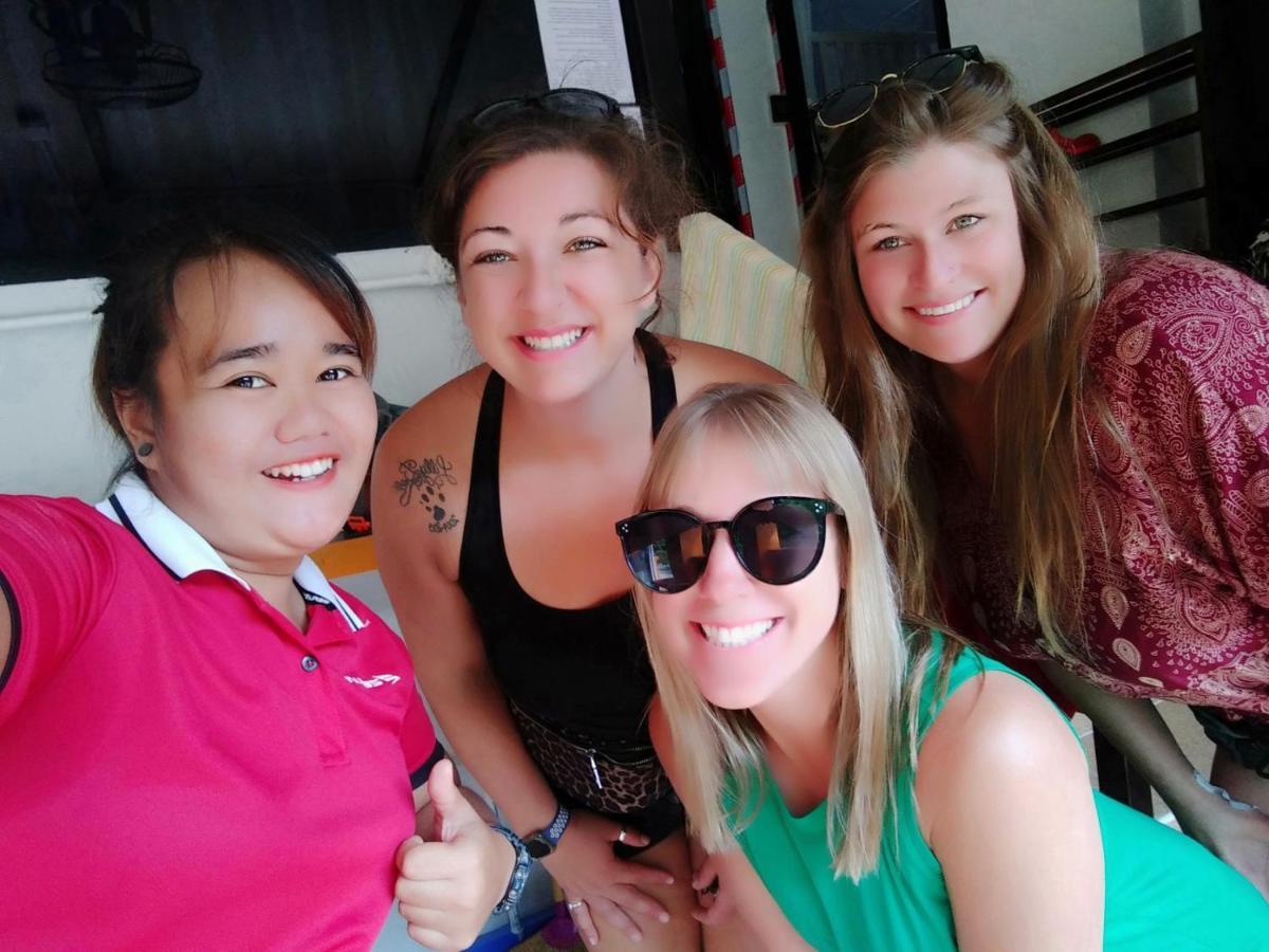 Voyagers Hostel Kepulauan Phi Phi Bagian luar foto