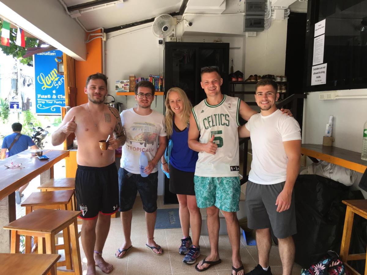Voyagers Hostel Kepulauan Phi Phi Bagian luar foto