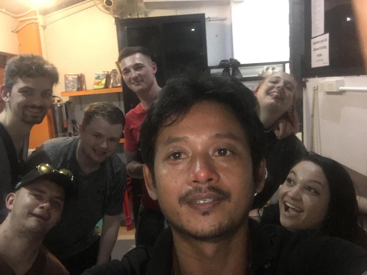 Voyagers Hostel Kepulauan Phi Phi Bagian luar foto