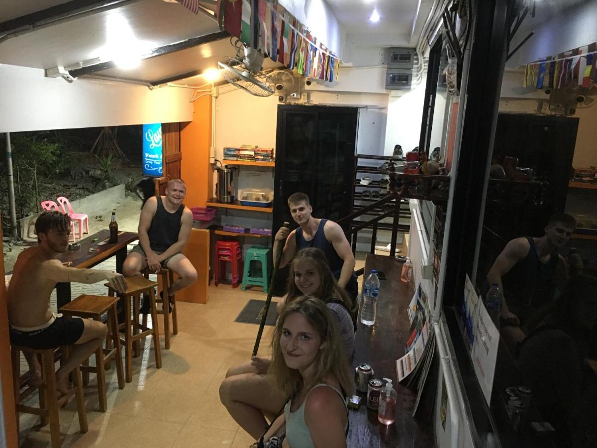 Voyagers Hostel Kepulauan Phi Phi Bagian luar foto