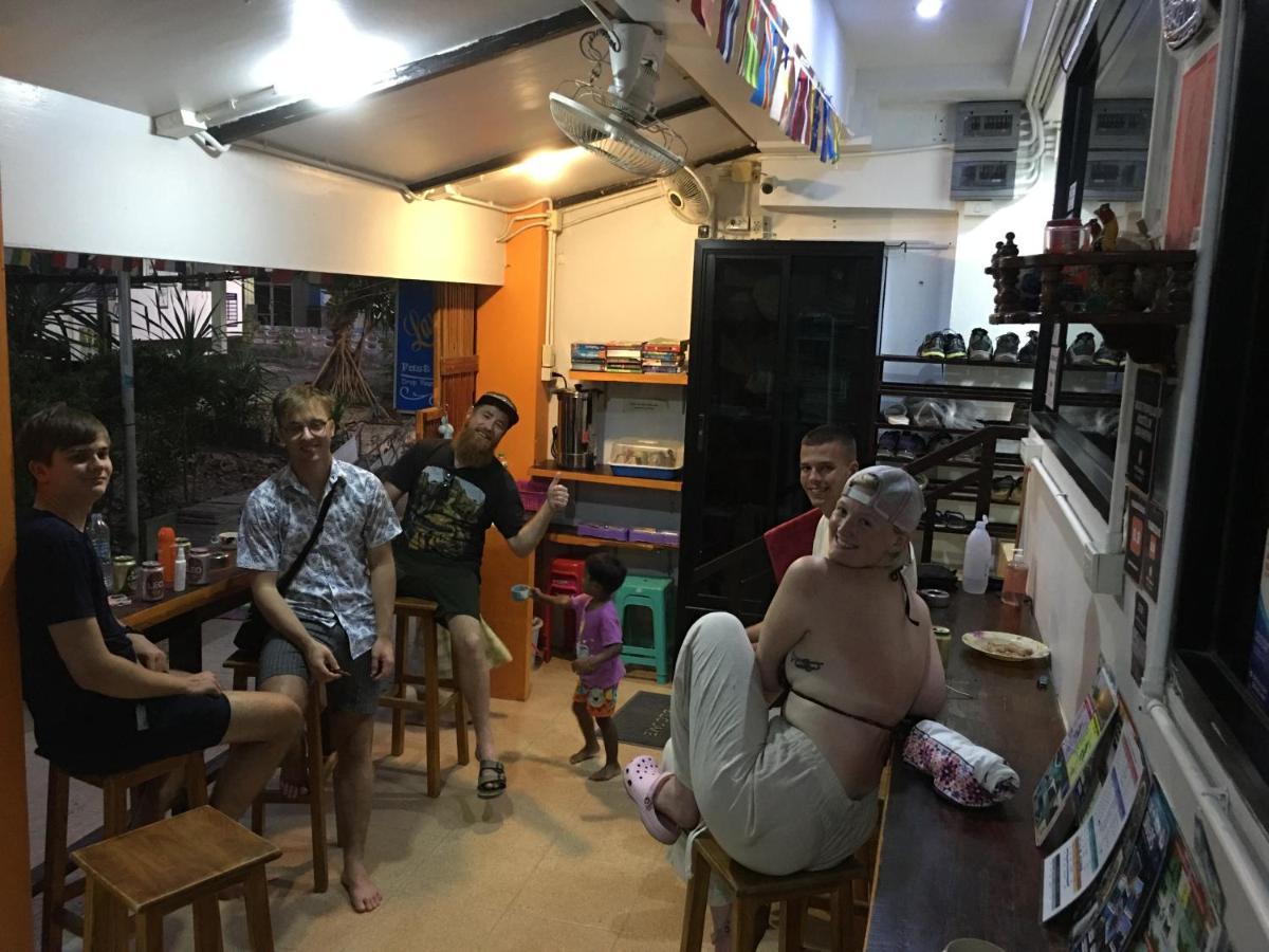 Voyagers Hostel Kepulauan Phi Phi Bagian luar foto