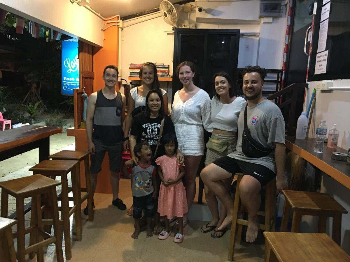 Voyagers Hostel Kepulauan Phi Phi Bagian luar foto