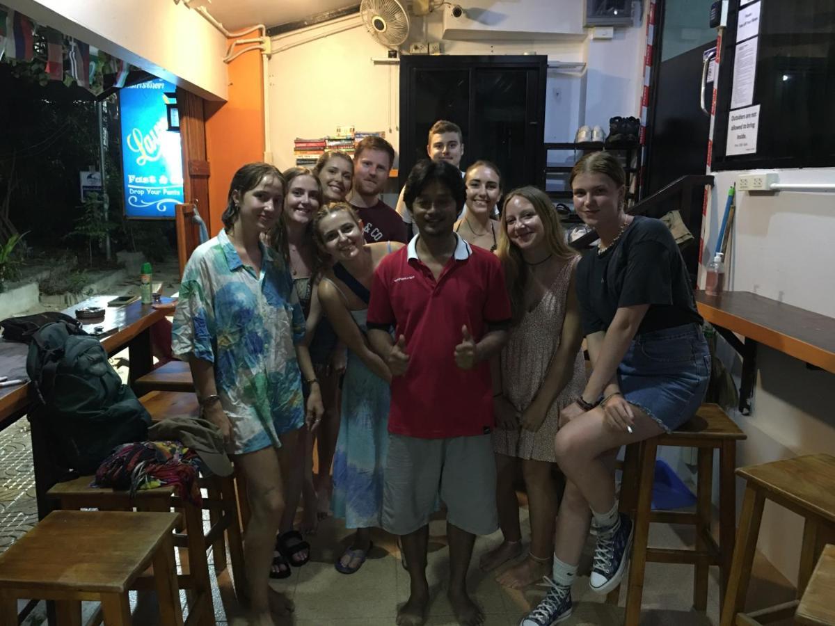 Voyagers Hostel Kepulauan Phi Phi Bagian luar foto