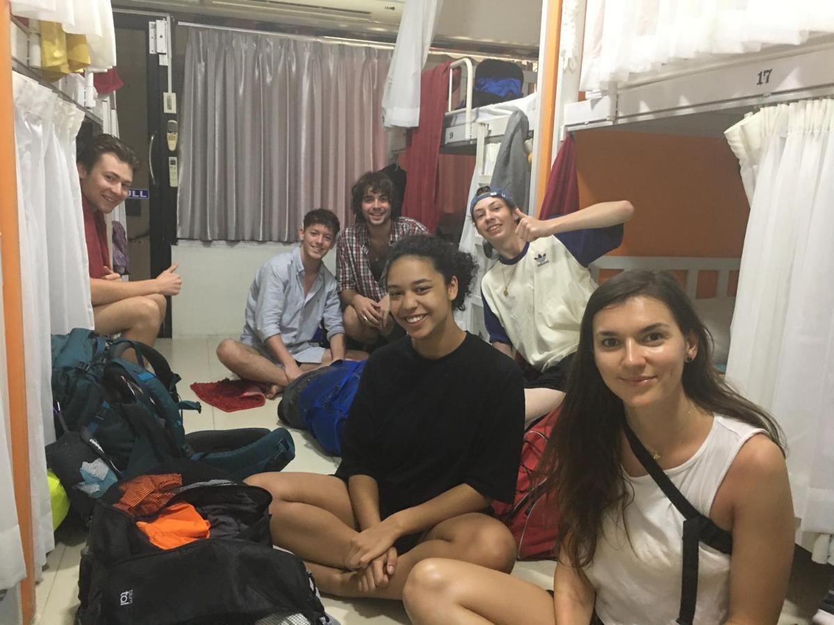 Voyagers Hostel Kepulauan Phi Phi Bagian luar foto