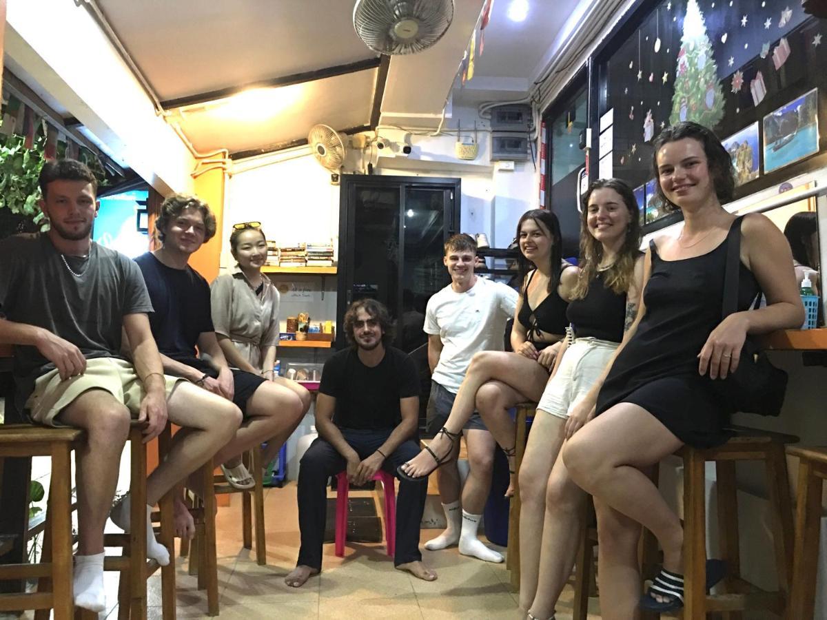 Voyagers Hostel Kepulauan Phi Phi Bagian luar foto