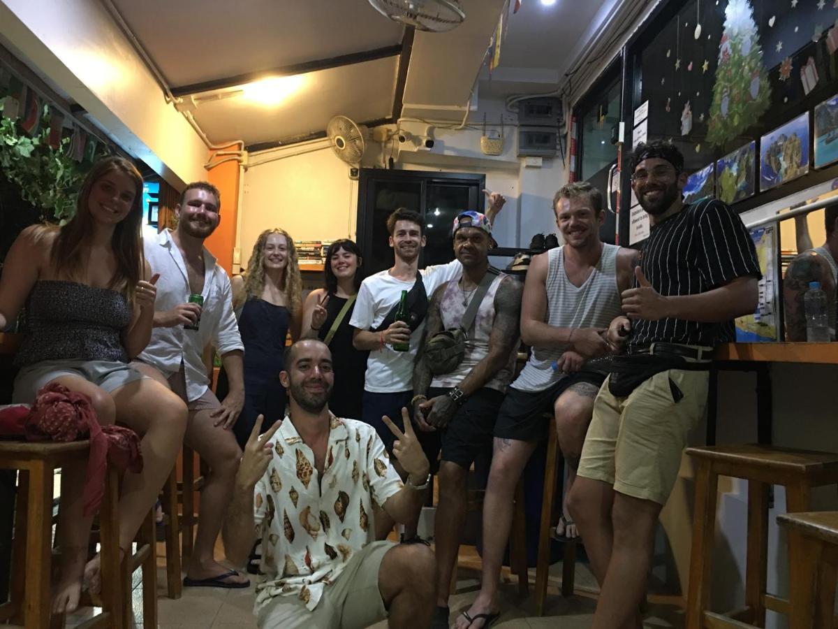 Voyagers Hostel Kepulauan Phi Phi Bagian luar foto