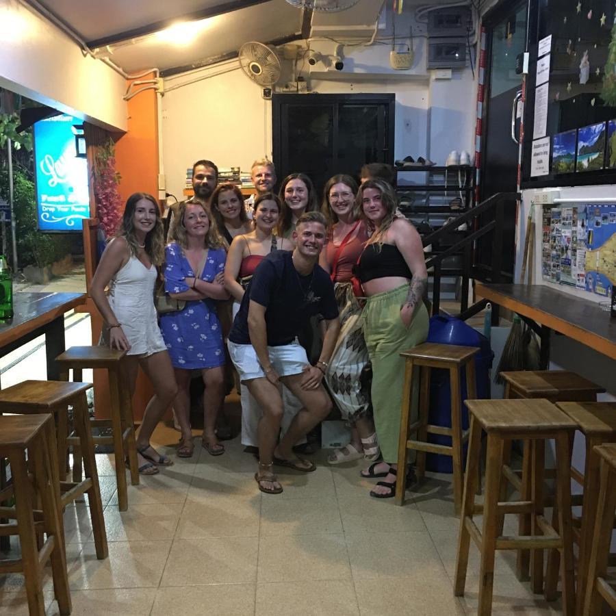 Voyagers Hostel Kepulauan Phi Phi Bagian luar foto